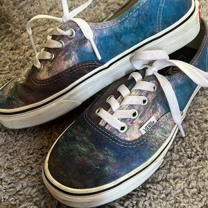 MoMA vans 7 womens